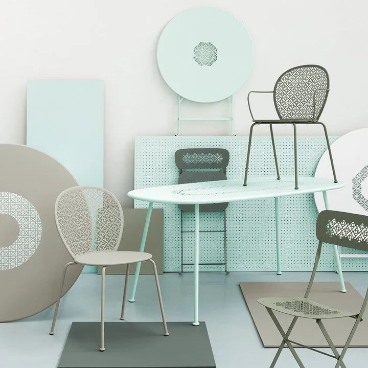 LORETTE ARMCHAIR