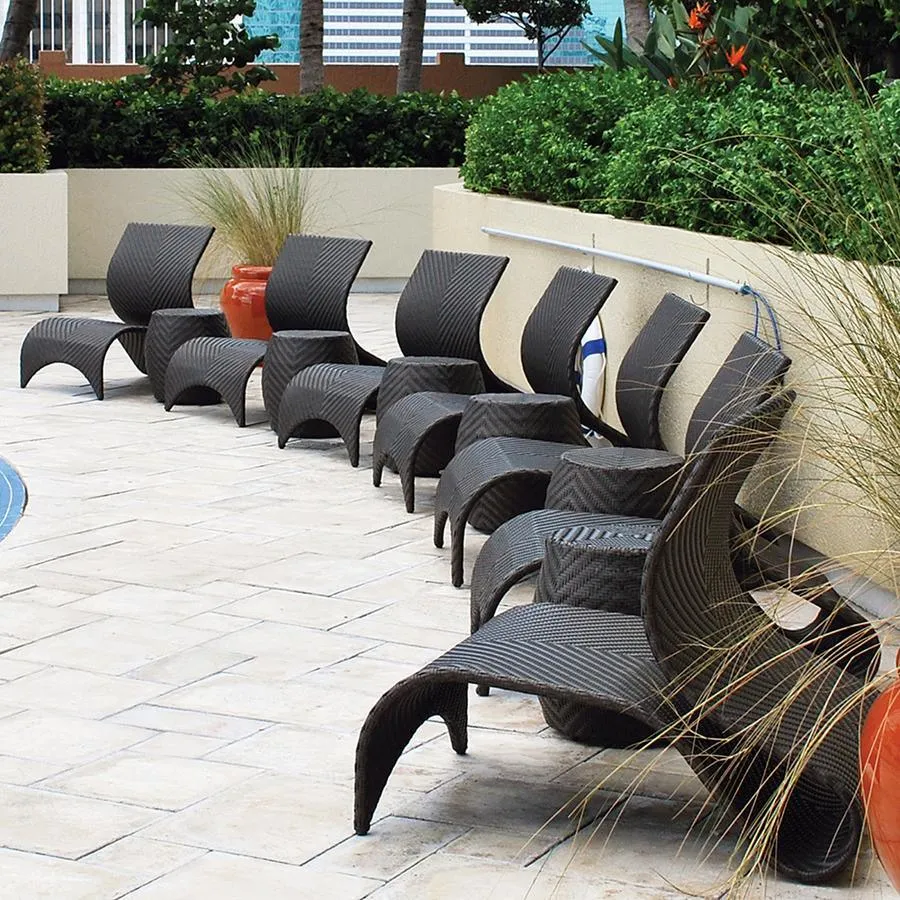 Mia Lounge Chair